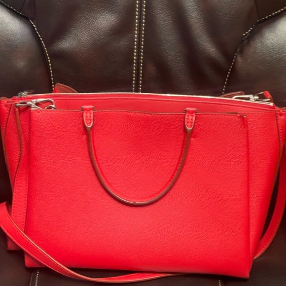 Louis Vuitton Lock Me Red Tote Bag - Picture 3 of 8